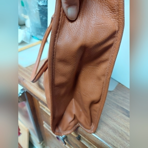 Atmosphere Butterscotch Quilted Tote Bag - Picture 5 of 12